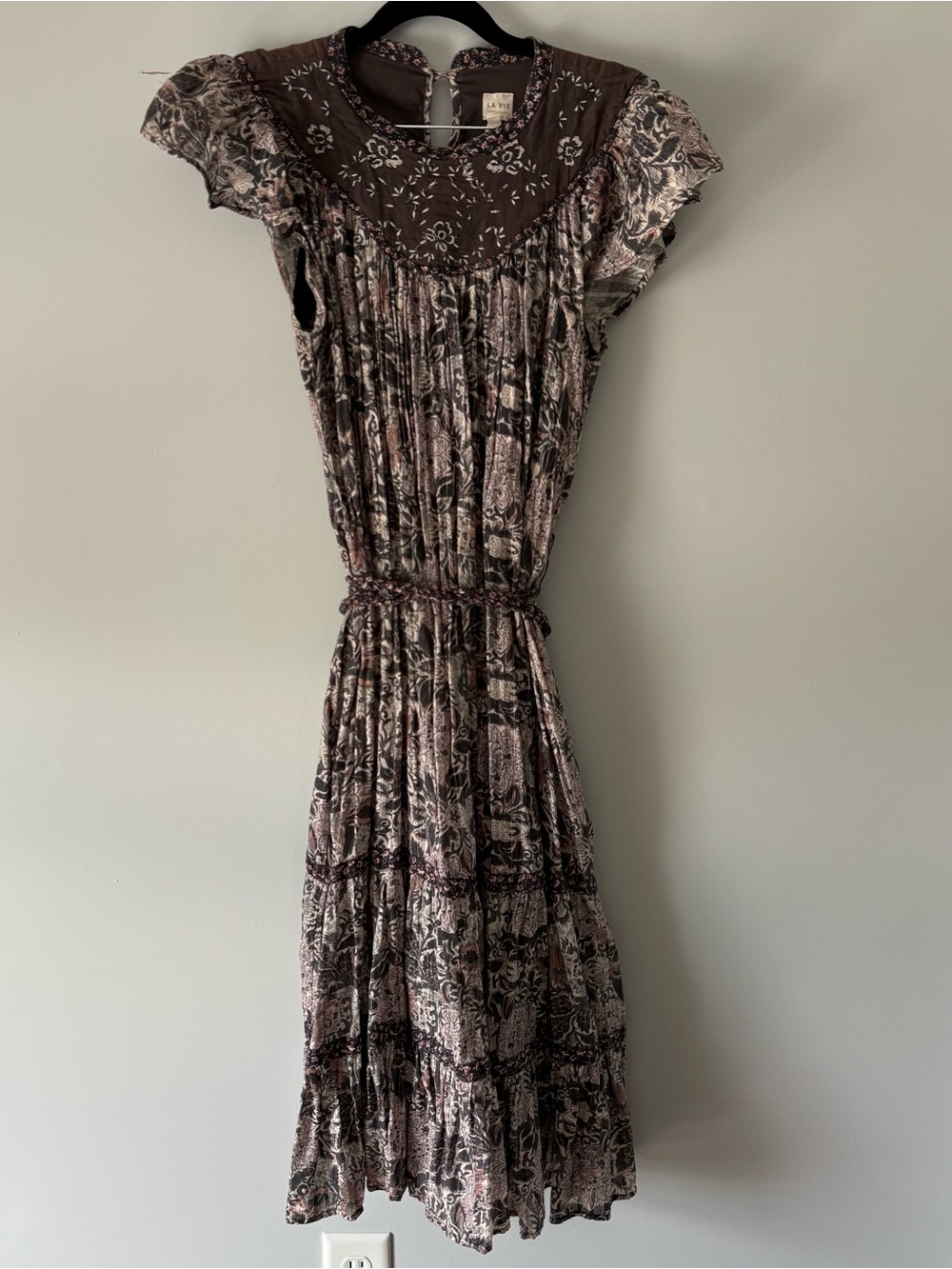 La Vie Rebecca Taylor Gray Floral Tiered Midi Dress Size Small